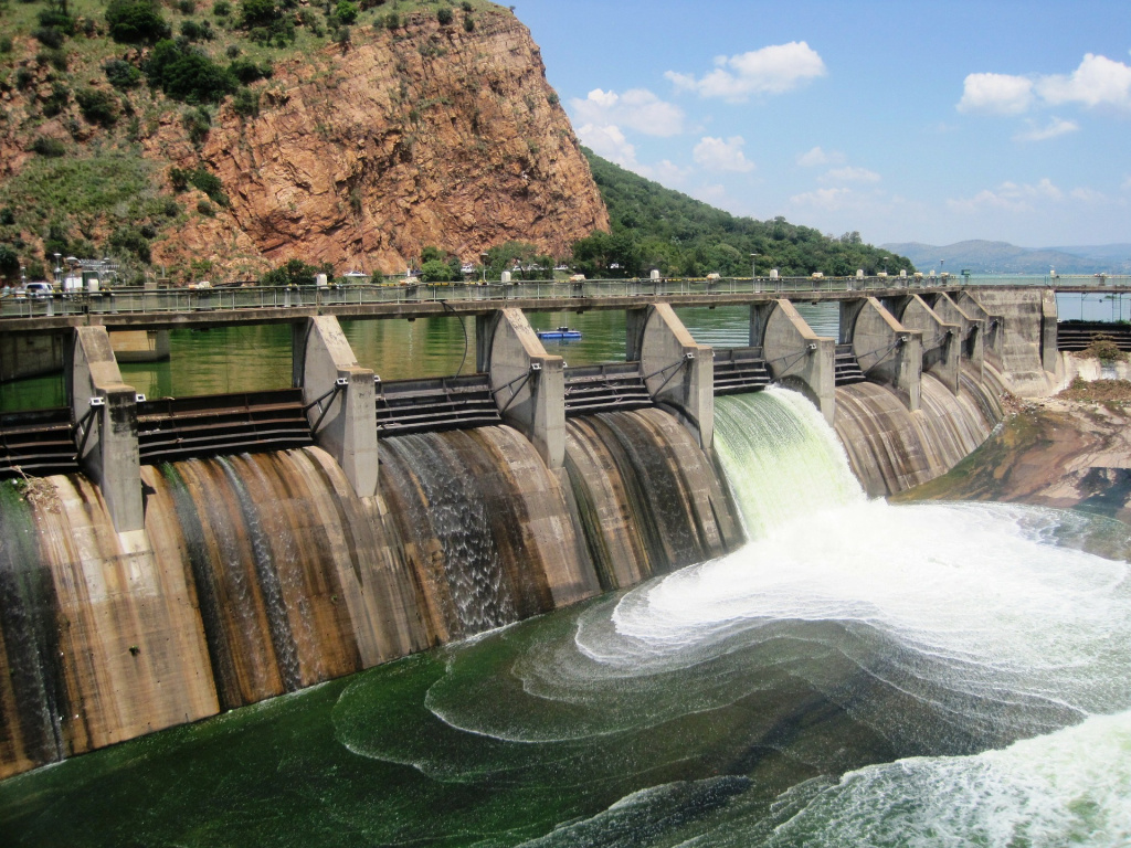 dam-209757_1920.jpg